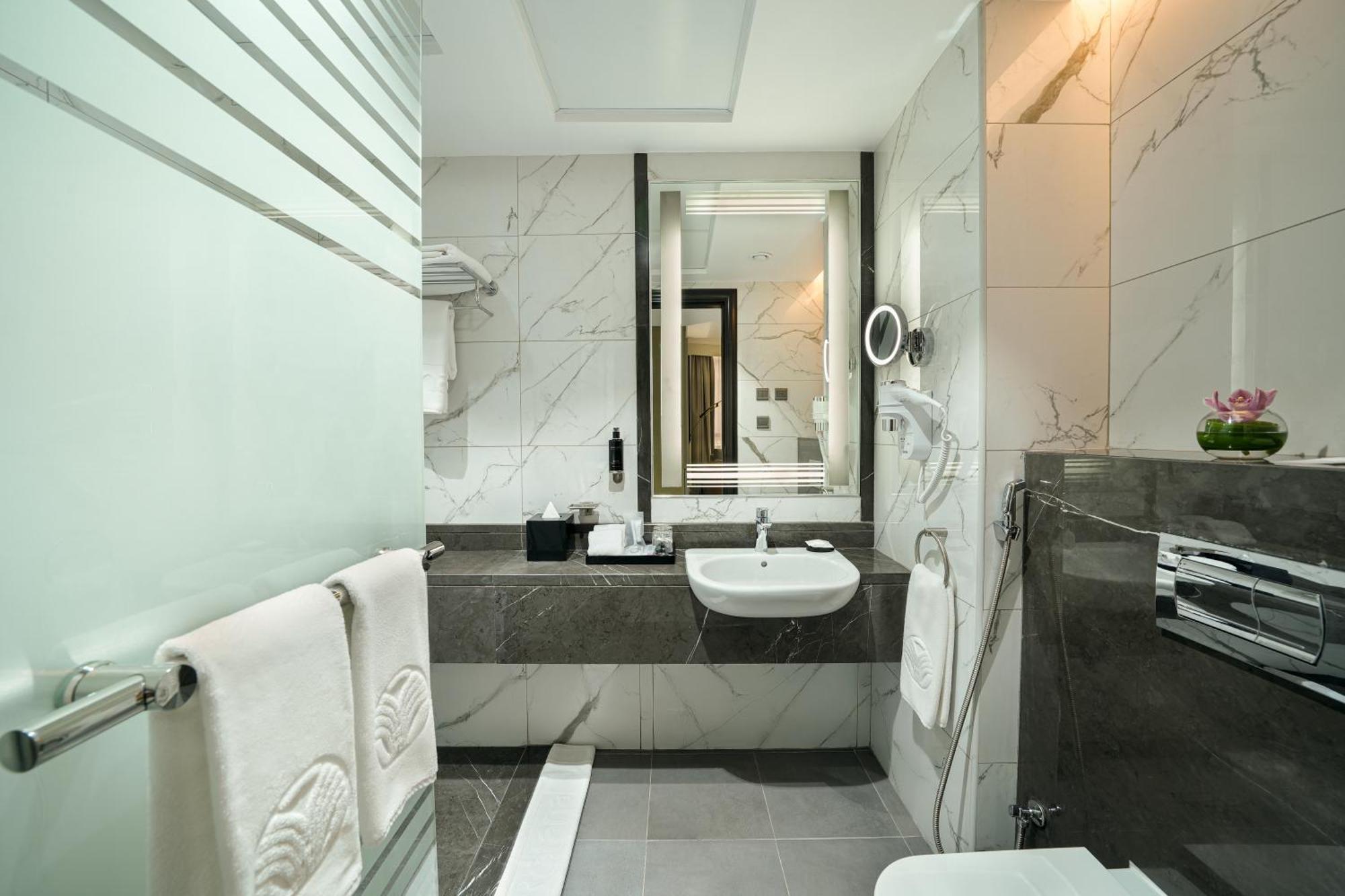 Rotana Al Manakha Madinah Hotel Медина Екстериор снимка